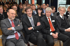 Staatsrat Michael Sachs, Oberbaudirektor Prof. JÃ¶rn Walter, AC-PrÃ¤sident Johann-Christian Kottmeier, AC-Vorstand Volker Roscher, Foto: Astrid Ott